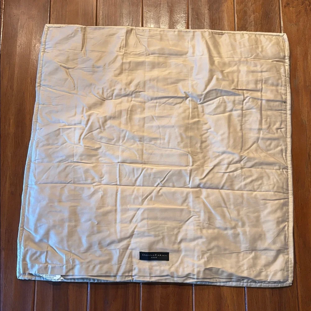 NWOT Donna Karan Home Hammered Silk Blend Quilt & Shams 5 Pc Set